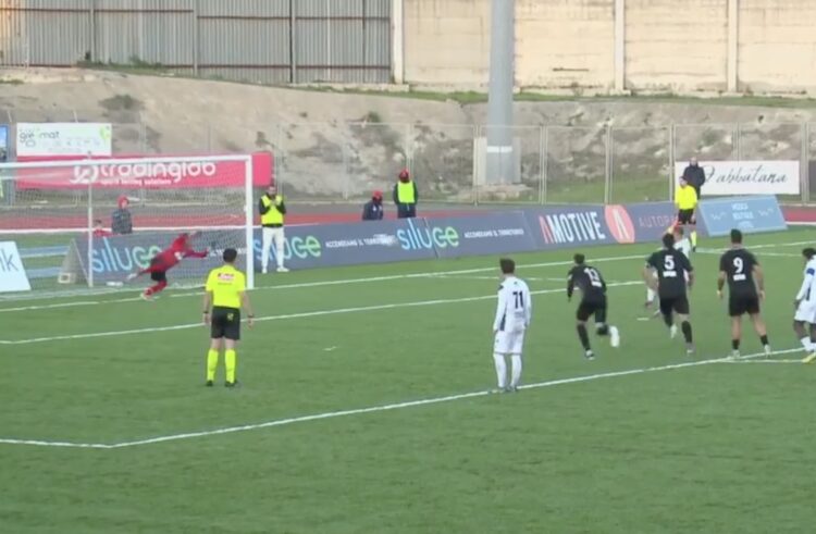 Ottava vittoria di fila per il Modica calcio, battuta anche la Leonzio