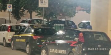 Vittoria, gli esiti dell’operazione interforze: controllate 8 unità abitate con 26 extracomunitari. Espulsi 2 irregolari