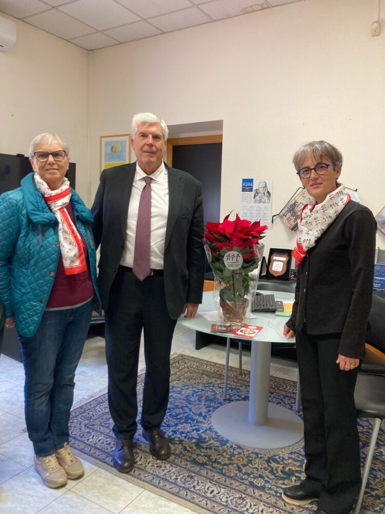 Fioriscono le stelle di Natale Ail per i pazienti ematologici