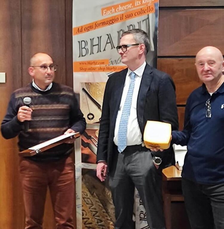 Ragusa, l’azienda Tumino Giuseppe premiata a Bergamo con “Il casaro d’oro”