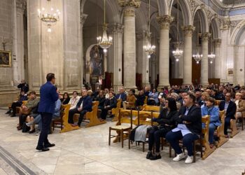 Modica, grande partecipazione all’incontro con lo psicoterapeuta e formatore Salvo Noè