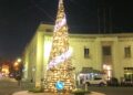 Ragusa, accese le luminarie natalizie: giusto o no?