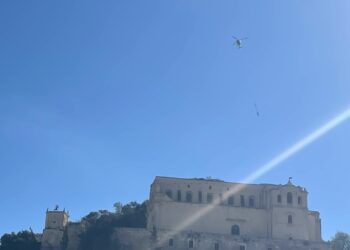 Scicli, un elicottero per i costoni rocciosi