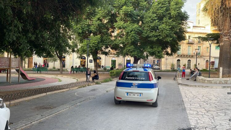 Scicli, investe pedone e scappa: individuato e denunciato