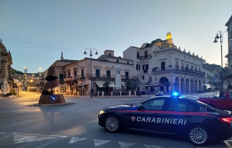 Modica, 63enne già condannata arrestata per estorsione