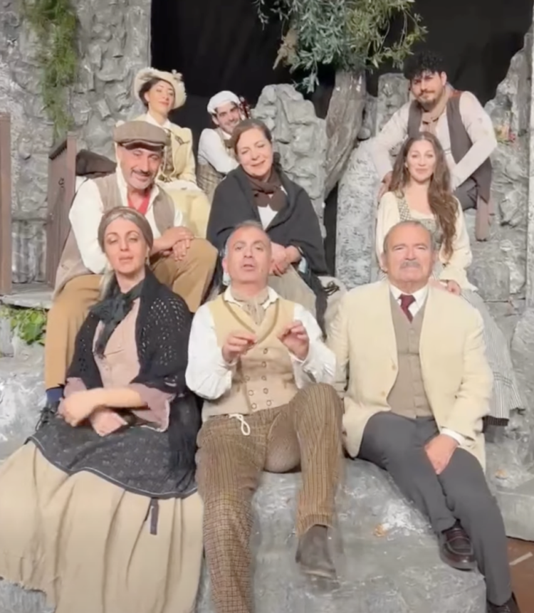 Ragusa, “Gatta ci cova” con i Saitta di scena domani pomeriggio al teatro Perracchio