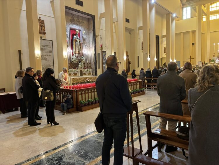 Santo Spiridione a Ragusa, numerose presenze al santuario del Carmine