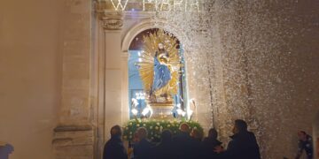 Ragusa, a Ibla la processione con il simulacro dell’Immacolata. Ieri sera la fase finale della festa