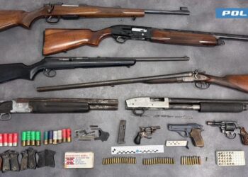 Scicli, nell’officina un arsenale di armi e munizioni: preso un 41enne