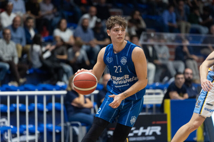 La Virtus Ragusa rimonta 23 punti e sbanca Corato