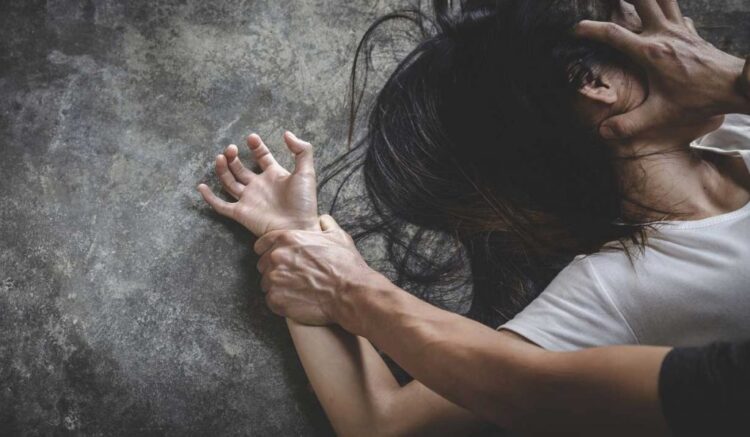 Ragusa: arrestato un 31enne accusato di violenza sessuale e sfruttamento della prostituzione