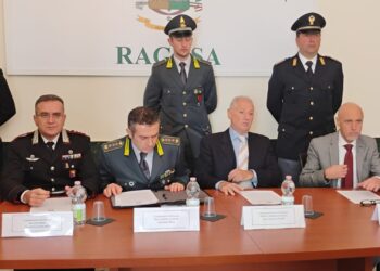 Modica e l’incendio auto alle Fiamme gialle, arrestato un tunisino di 53 anni