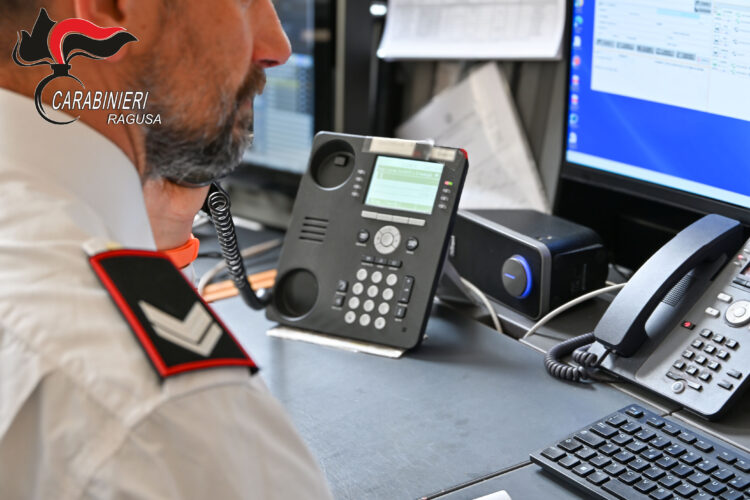 Vittoria, scippa anziana e le rompe il femore: 44enne arrestato