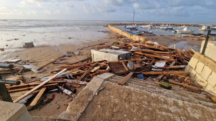 Punta Secca, il lido Anticaglie non esiste più