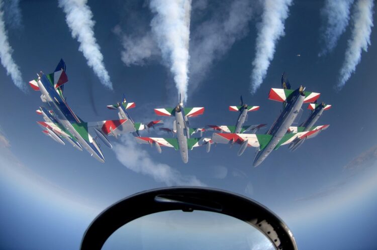Le Frecce tricolori a Marina di Modica il 26 giugno