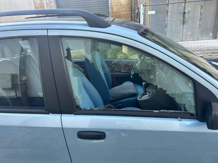 Vittoria, auto danneggiate: è allarme