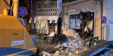 Raid nella notte a Palazzolo e a Buccheri, presi di mira gli sportelli automatici degli istituti di credito
