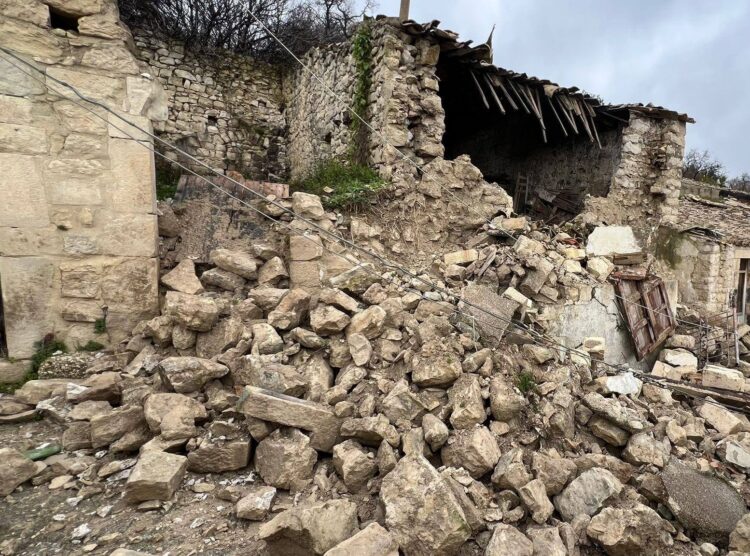 Giarratana, crolla un caseggiato al Cuozzu: una perdita storica importante