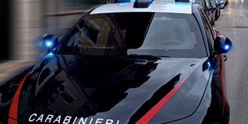Vittoria, spaccio e porto vietato di armi: arrestato un 19enne