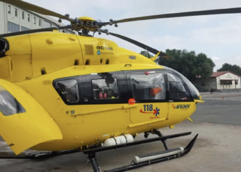 Donnalucata, cade dal tetto di una casa in riparazione: grave un operaio di 32 anni