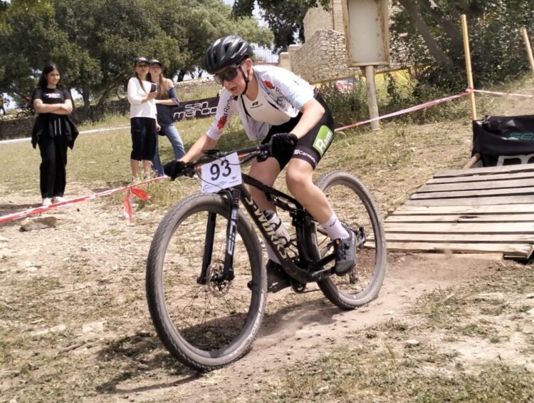 Ciclismo, il ragusano Giovanni La Porta campione regionale Cross country olimpico