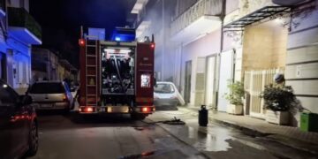 Incendio in una casa di Acate nel corso della notte, decisivo l’intervento dei vigili del fuoco