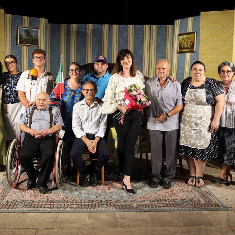 Una nuova serata all’insegna del sorriso domenica al teatro Badia di Ragusa