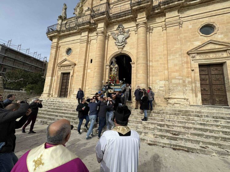Giarratana in festa per le celebrazioni in onore di Sant’Antonio abate