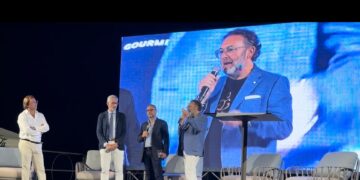 “Sei stato un testimone fondamentale del processo di sviluppo della nostra enogastronomia di qualità”