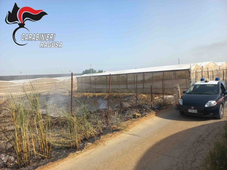 Non si fermano le fumarole a Scoglitti, denunciate due persone