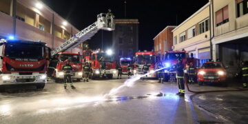 Ragusa, esplode un serbatoio di stoccaggio del greggio