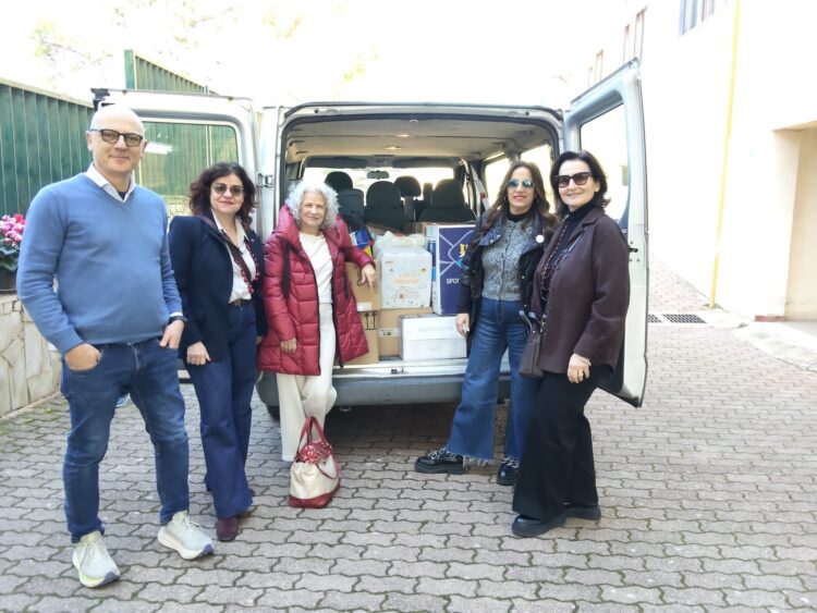 Materiale scolastico e libri al Comprensivo Salerno di Niscemi, l’iniziativa di solidarietà della Flc Cgil di Ragusa