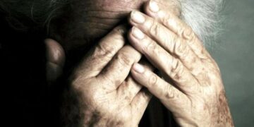 Ragusa, botte alla madre per la droga: arrestato 34enne