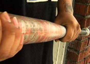 Ragusa, prese a colpi di mazza il rivale in amore: condannato a 6 anni e sei mesi di reclusione