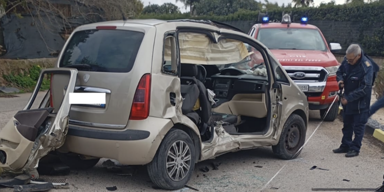 Grave incidente stradale in contrada Salmé a Vittoria, un ferito in prognosi riservata