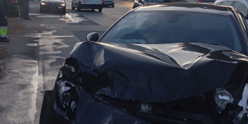 Vittoria, scontro tra auto: due feriti