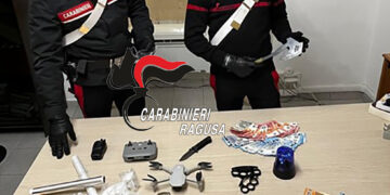 Ragusa, a casa droga in quantità utilizzata per lo spaccio: un fermo e due arresti