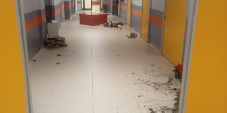 Vittoria, aggressione al pronto soccorso: feriti due sanitari