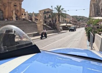 Modica, rapina in centro storico: due arresti della polizia di Stato
