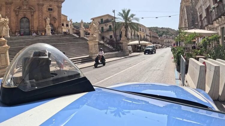 Modica, rapina in centro storico: due arresti della polizia di Stato