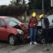 Ragusa, scontro tra due auto in via Colleoni. I residenti: “Installate i dissuasori di velocità”