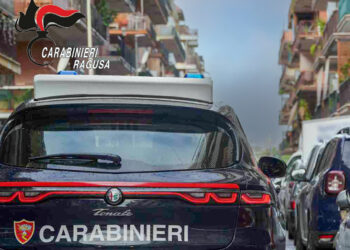 Vittoria, maltrattamenti ai familiari: 35enne albanese finisce in cella