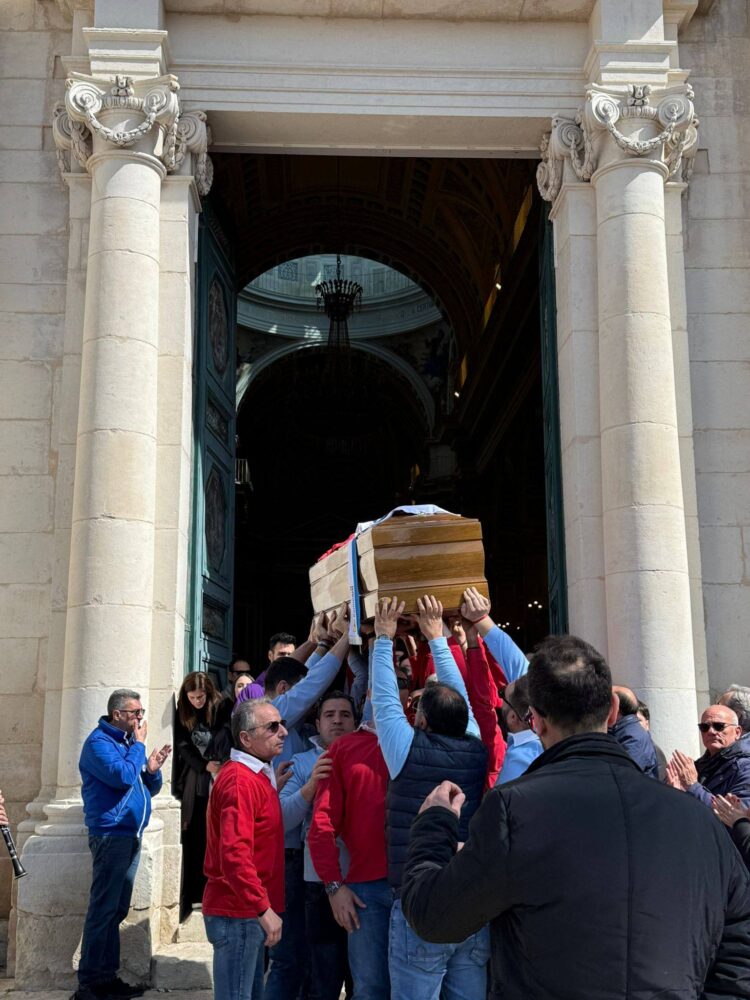 Comiso ha salutato per l’ultima volta Vincenzo Scamporrino