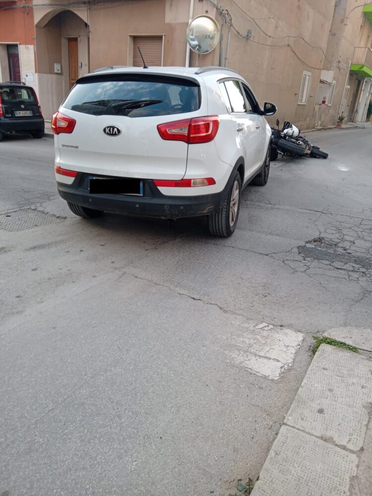 Scoglitti, scontro tra suv e moto: un ferito
