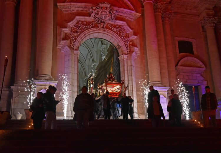 Settimana santa a Ragusa, la tradizione prende forma