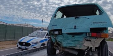 Acate, scontro tra auto sulla Ss 115: muore un 46enne