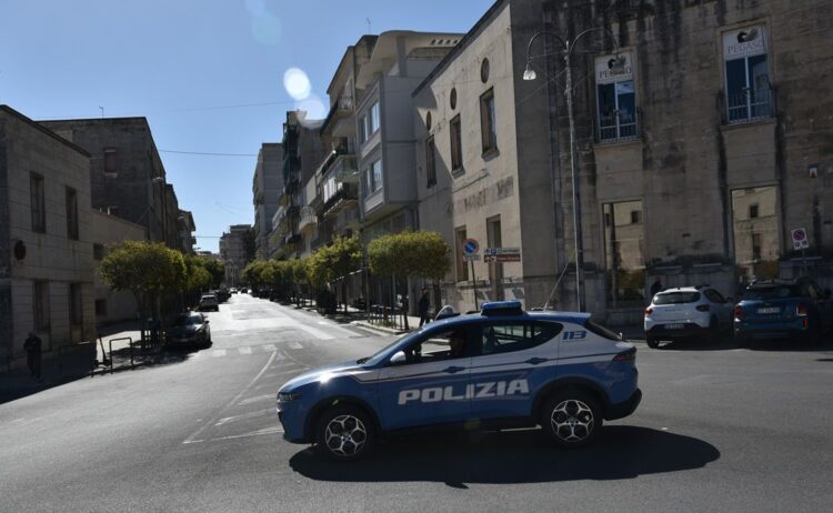 Ragusa, denunciate tre persone insofferenti ai controlli