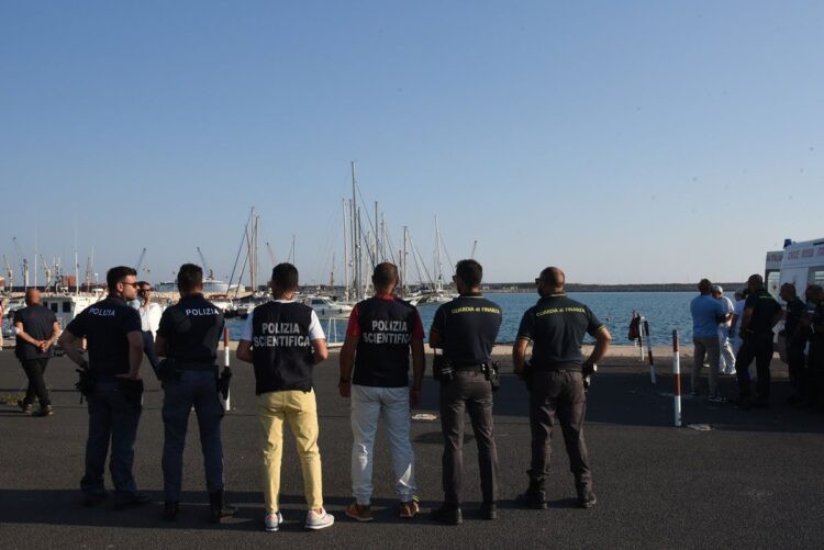 Pozzallo, fermati due scafisti di nazionalità egiziana