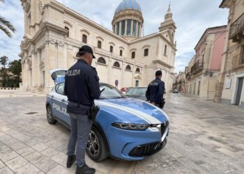 Comiso, evade i domiciliari per picchiare l’ex compagna: arrestato
