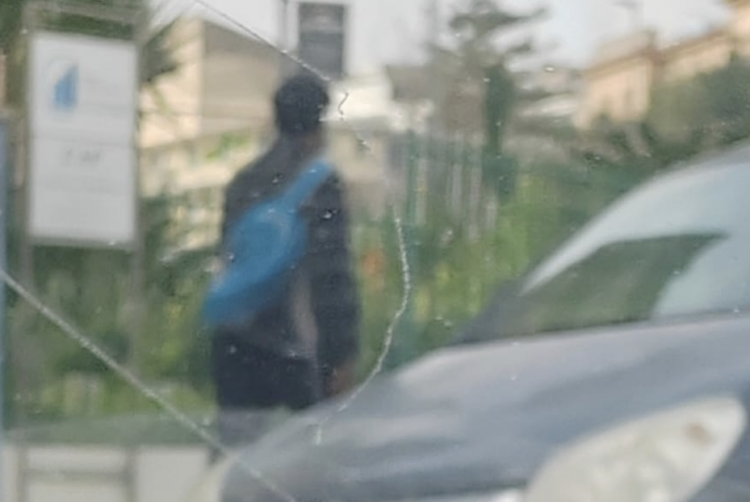 Ragusa, brandiva coltello da cucina in viale Colajanni: condannato a 8 mesi di reclusione